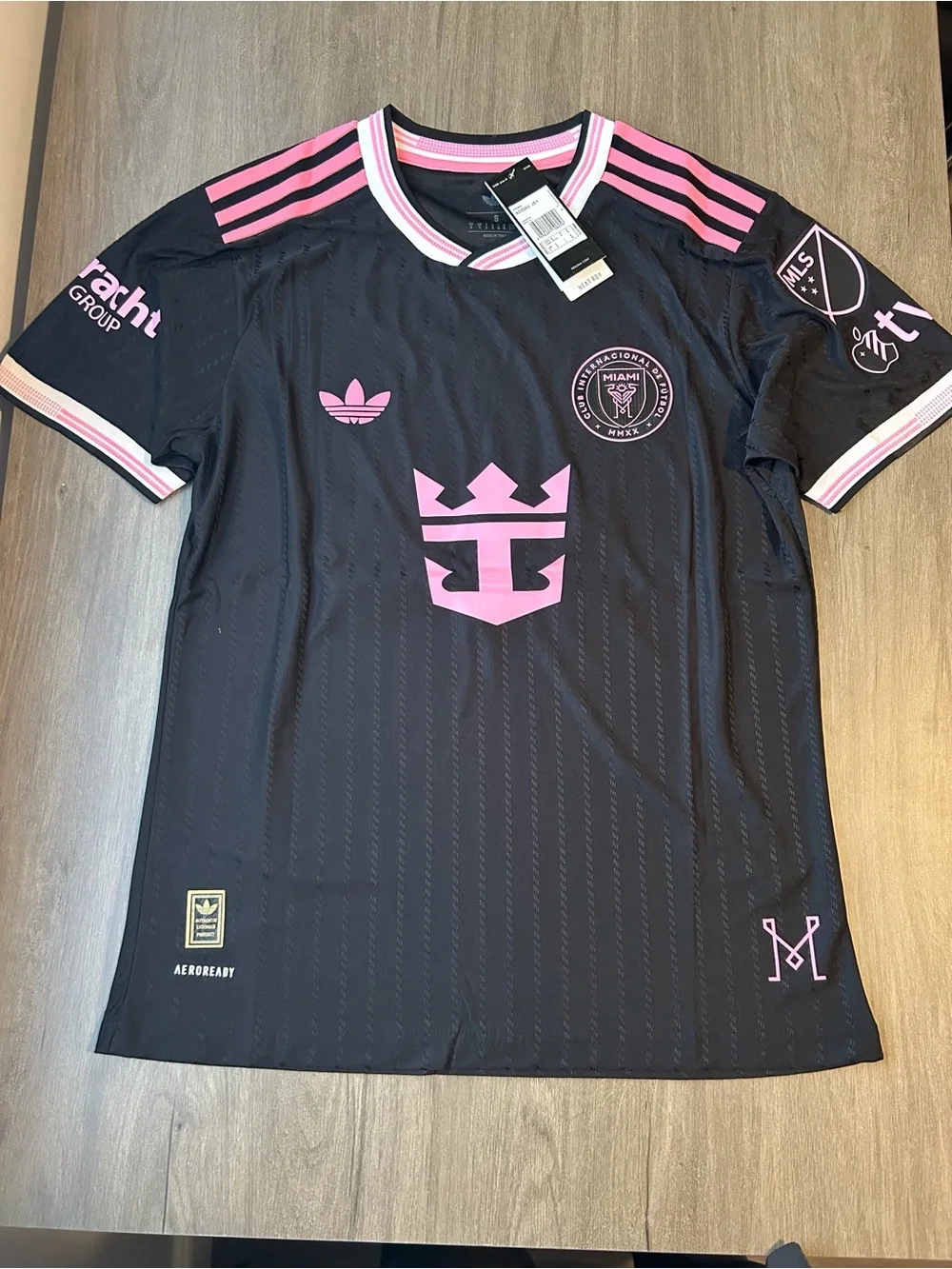 adidas size slim